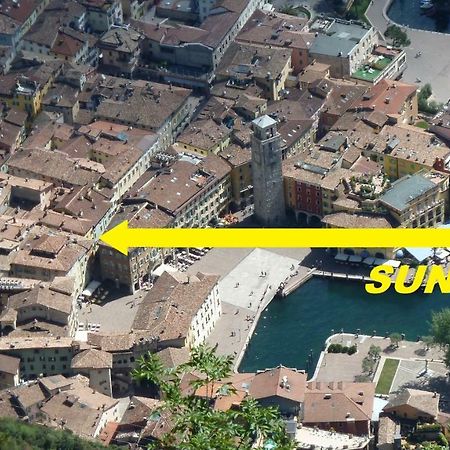Appartamento Sunrise - Centro Storico N1 Riva del Garda Eksteriør bilde