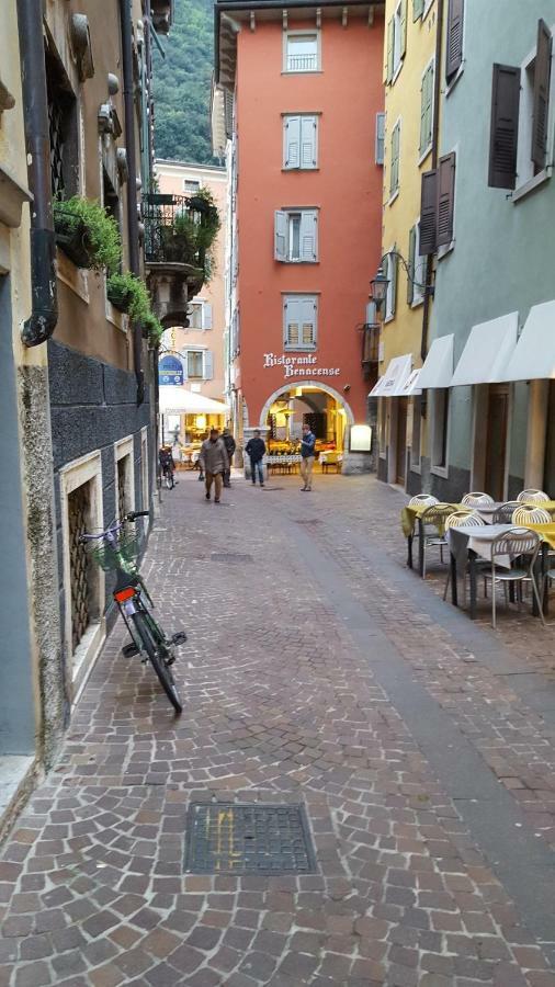 Appartamento Sunrise - Centro Storico N1 Riva del Garda Eksteriør bilde