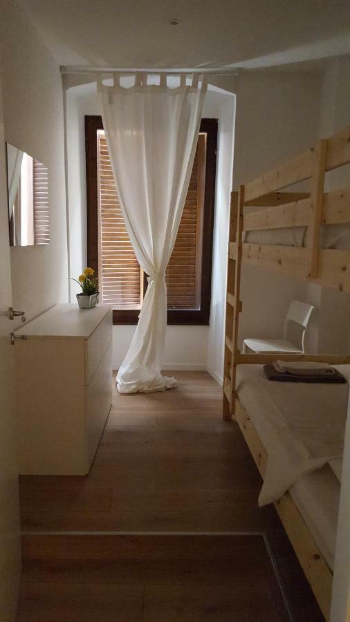 Appartamento Sunrise - Centro Storico N1 Riva del Garda Eksteriør bilde